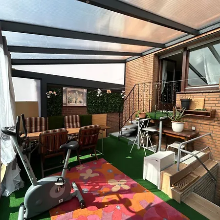 Moebliertes Haus Mit Garten Im Herzen Von Appartement *