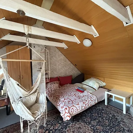 Moebliertes Haus Mit Garten Im Herzen Von Appartement *