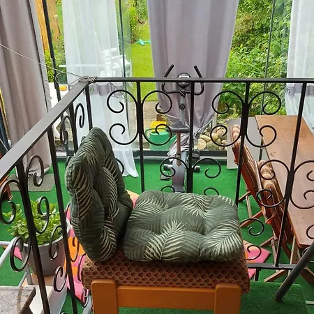 Appartement Moebliertes Haus Mit Garten Im Herzen Von Moers