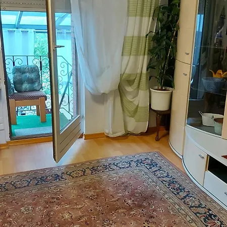 Appartement Moebliertes Haus Mit Garten Im Herzen Von Moers