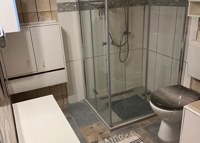 Apartment Moebliertes Haus Mit Garten Im Herzen Von *