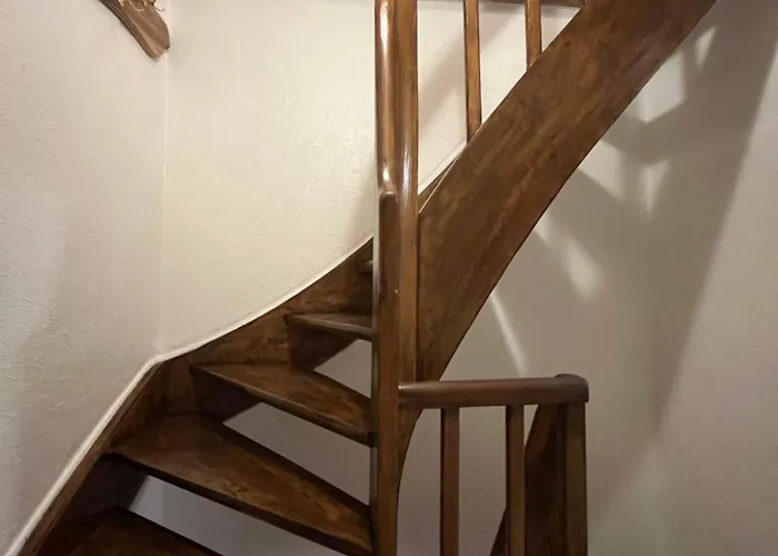 Apartment Moebliertes Haus Mit Garten Im Herzen Von *